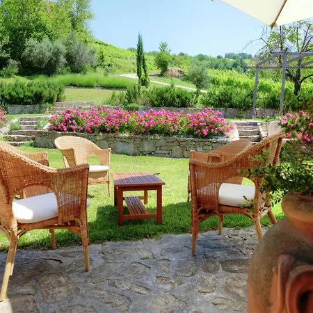 Scenic In With Fenced Garden * Modigliana